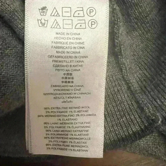 Michael Kors Men's Sweater Size XXL - Picture 4 of 4